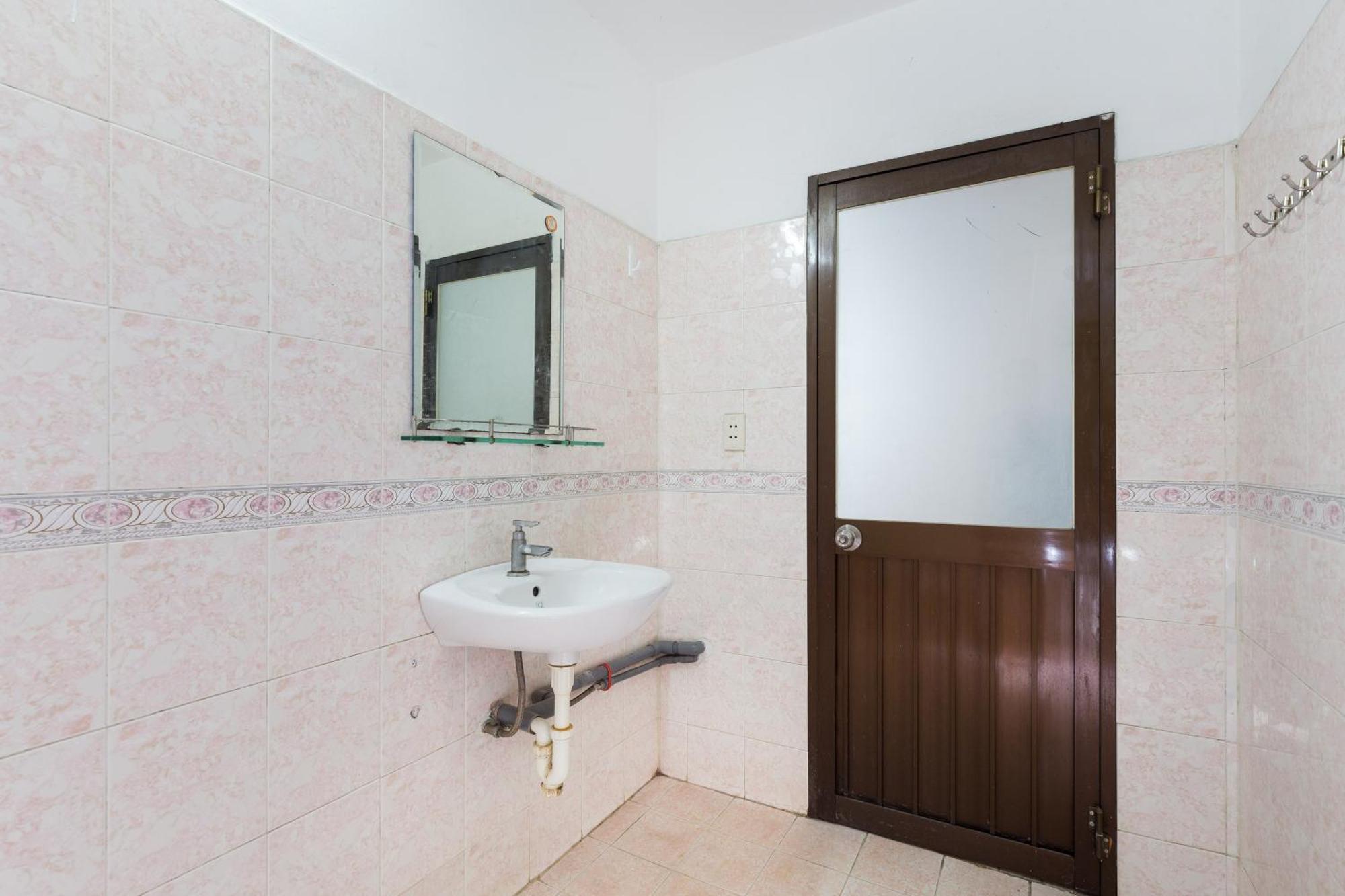 Halo Serviced Apartment Хошимин Экстерьер фото