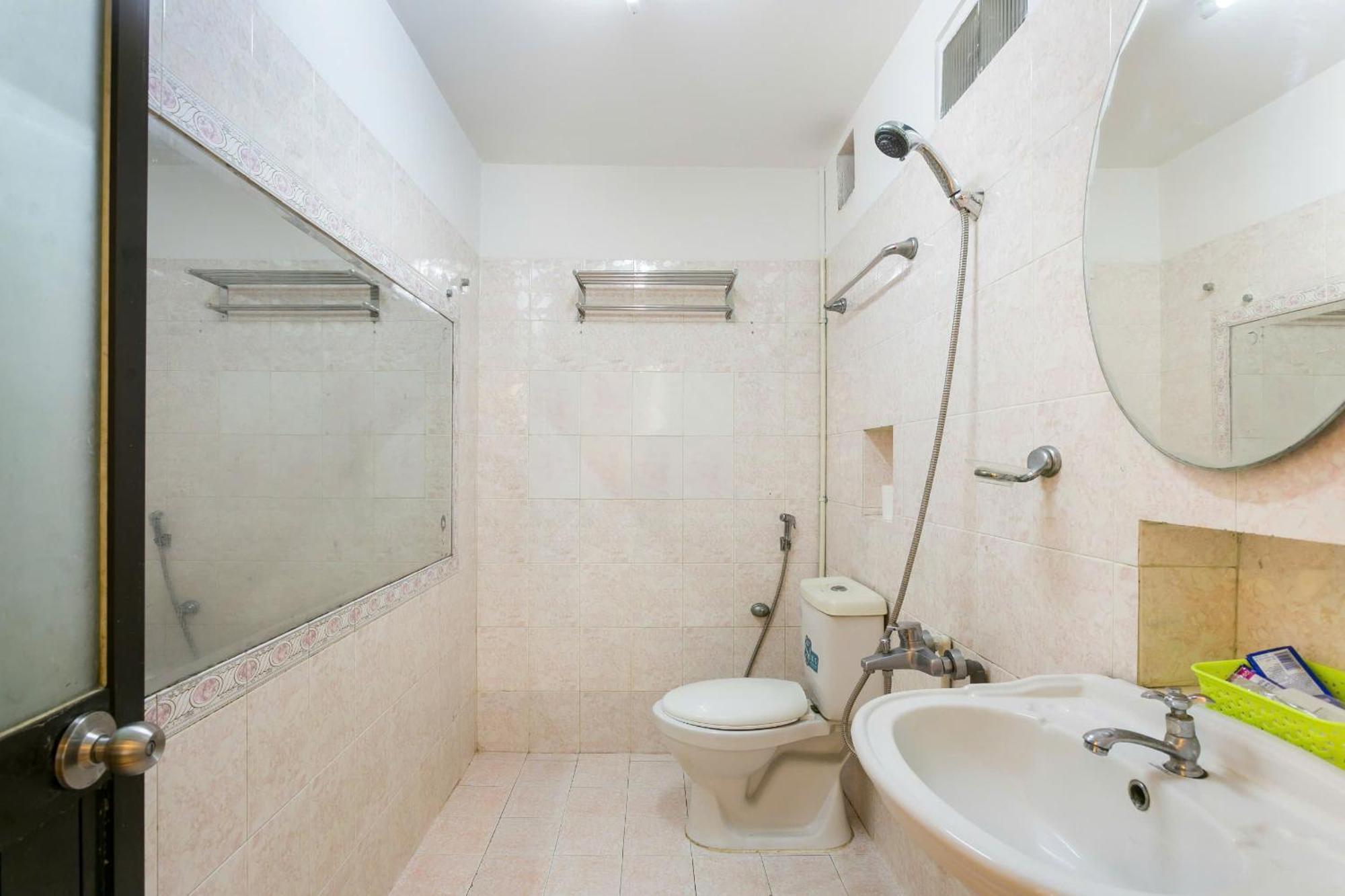 Halo Serviced Apartment Хошимин Экстерьер фото