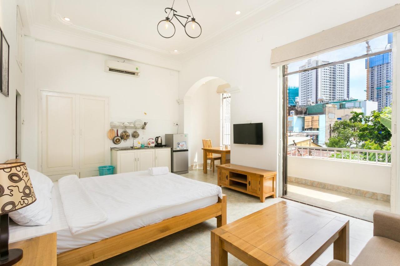 Halo Serviced Apartment Хошимин Экстерьер фото